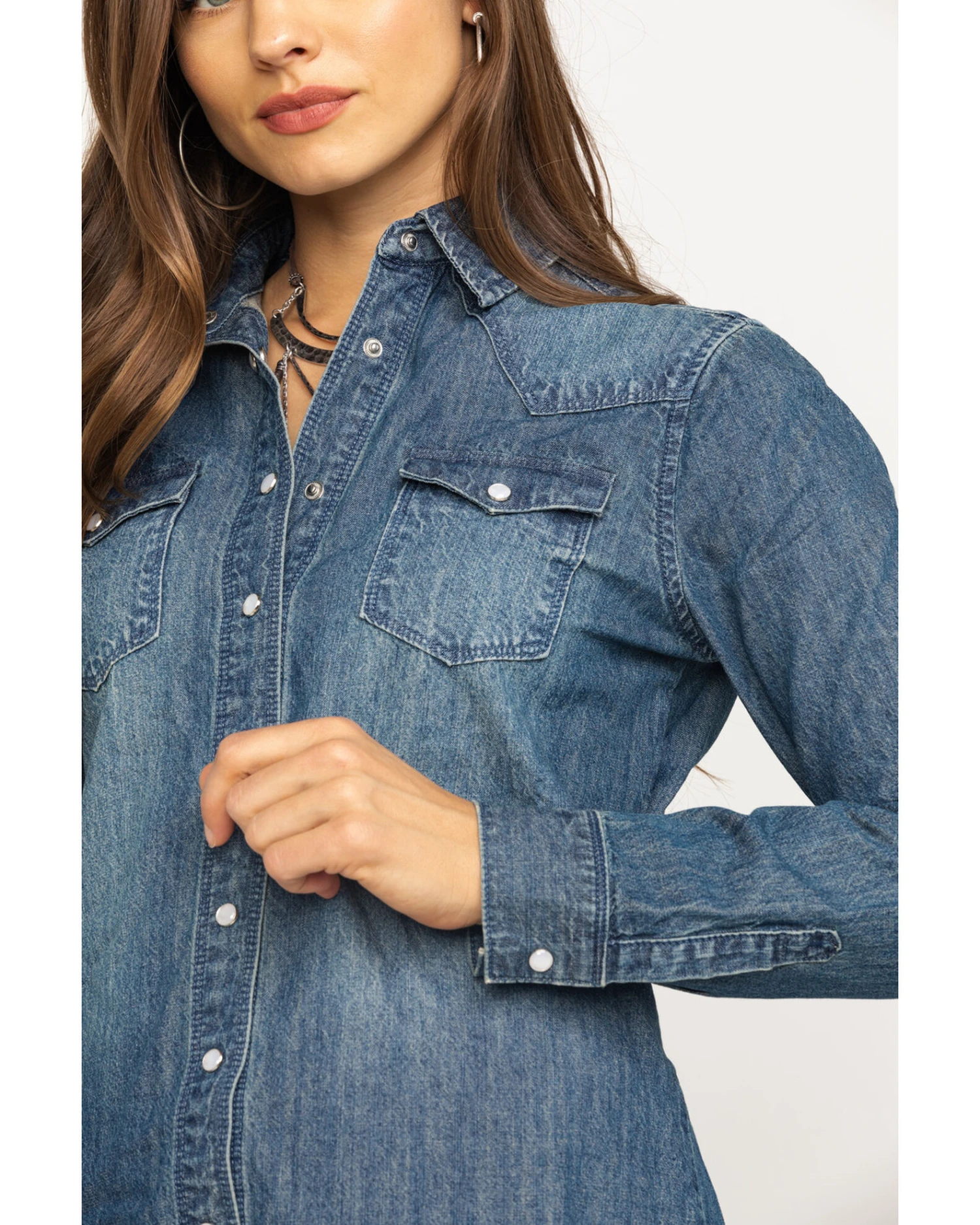 Stetson Women's Floral Embroidered Denim Long Sleeve Pearl Snap Western Shirt 6 Stetson Women's Floral Embroidered Denim Long Sleeve Pearl Snap Western Shirt - Image 6