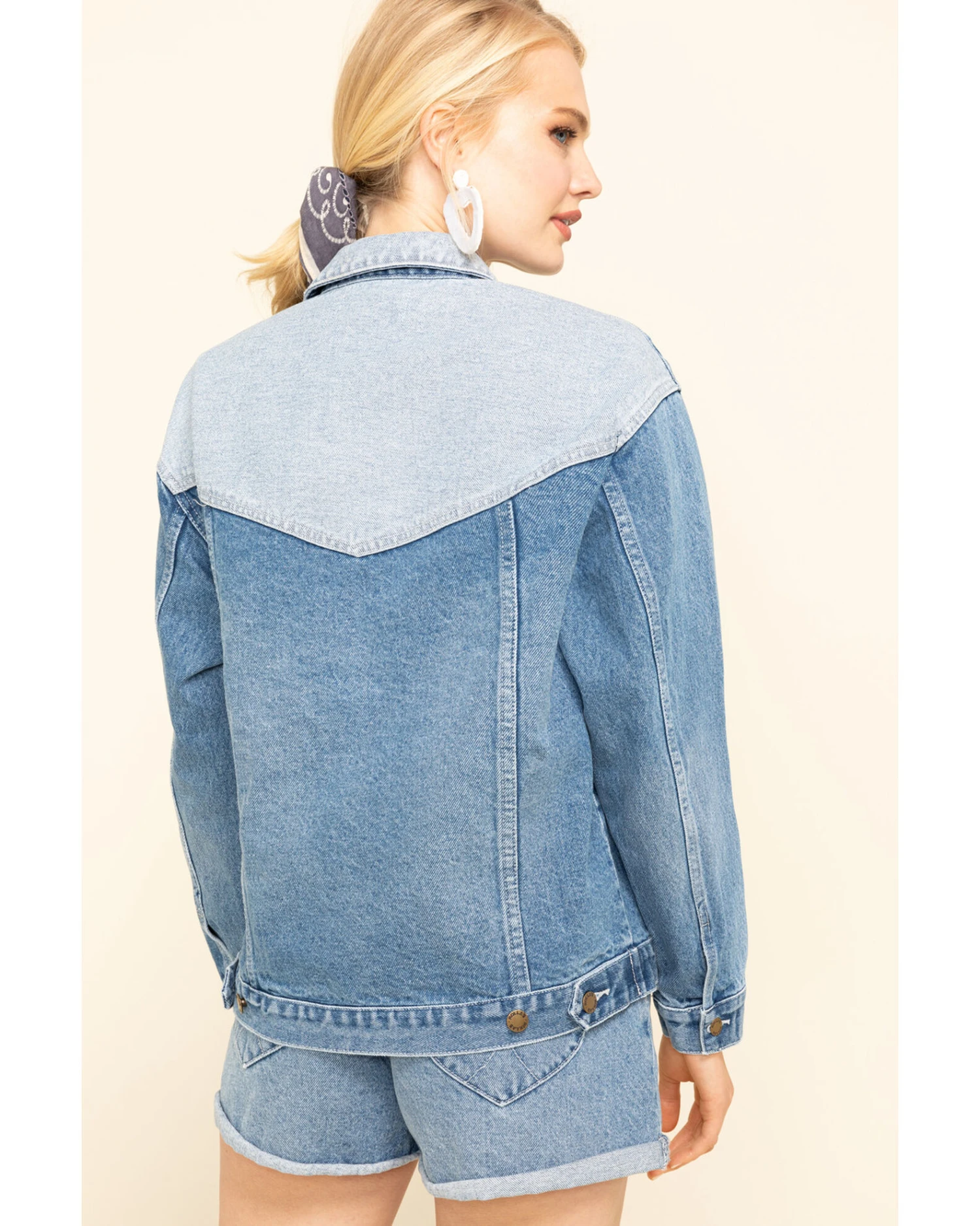 Rolla's Women's Medium Contrast Back Yoke Denim Jacket 3 Rolla's Women's Medium Contrast Back Yoke Denim Jacket - Image 3