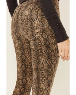 Show Me Your Mumu Women's Snake Print Berkeley Bell Bottoms -Ariat || Wrangler || FREE PEOPLE Sales Store 2000330720 900 P4