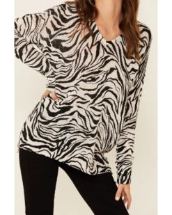 Show Me Your Mumu Women's Zebra Print Hug Me Pullover Sweater -Ariat || Wrangler || FREE PEOPLE Sales Store 2000334411 900 P3