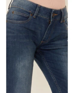 Wrangler Retro Women's Mae Nadia Light-Wash Stretch Bootcut Jeans 7 Wrangler Retro Women's Mae Nadia Light-Wash Stretch Bootcut Jeans -Ariat || Wrangler || FREE PEOPLE Sales Store 2000346643 400 P2