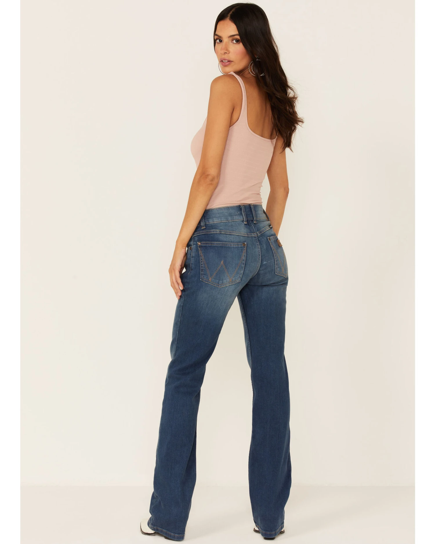 Wrangler Retro Women's Mae Nadia Light-Wash Stretch Bootcut Jeans 2 Wrangler Retro Women's Mae Nadia Light-Wash Stretch Bootcut Jeans - Image 2