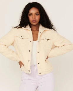 Wrangler Women's Sherpa Snap Jacket -Ariat || Wrangler || FREE PEOPLE Sales Store 2000365222 103 P1