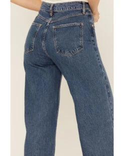 Free People Women's Straight Up Baggy Medium Wash High Rise Jeans -Ariat || Wrangler || FREE PEOPLE Sales Store 2000365746 414 P4