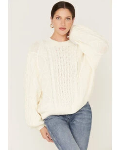 Wrangler Women's Relaxed Cable Knit Sweater 7 Wrangler Women's Relaxed Cable Knit Sweater -Ariat || Wrangler || FREE PEOPLE Sales Store 2000372606 110 P1
