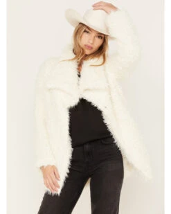 Shyanne Women's Faux Fur Fluffy Coat -Ariat || Wrangler || FREE PEOPLE Sales Store 2000373369 103 P1