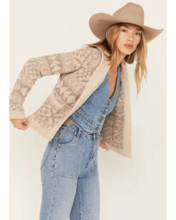 Stetson Women's Southwestern Stripe Knit Cropped Cardigan