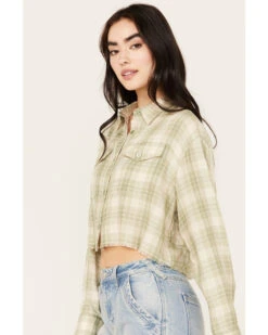 Ariat || Wrangler || FREE PEOPLE Sales Store 21 Cleo + Wolf Women's Long Sleeve Cropped Shirt