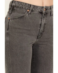 Wrangler Women's Heart Patch Wanderer Flare Jeans -Ariat || Wrangler || FREE PEOPLE Sales Store 2000383473 001 P2