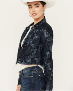 Shyanne Women's Printed Cropped Frayed Jacket 7 Shyanne Women's Printed Cropped Frayed Jacket -Ariat || Wrangler || FREE PEOPLE Sales Store 2000387034 416 P2
