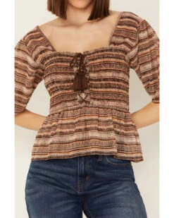 Shyanne Women's Smocked Lace-Up Print Top -Ariat || Wrangler || FREE PEOPLE Sales Store 2000387036 210 P3